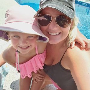 Meet your Posher, Helen